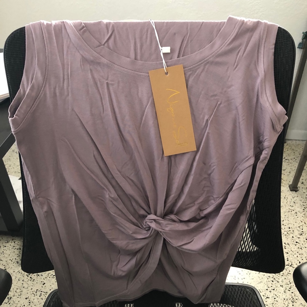 Niyama Sol tie tank